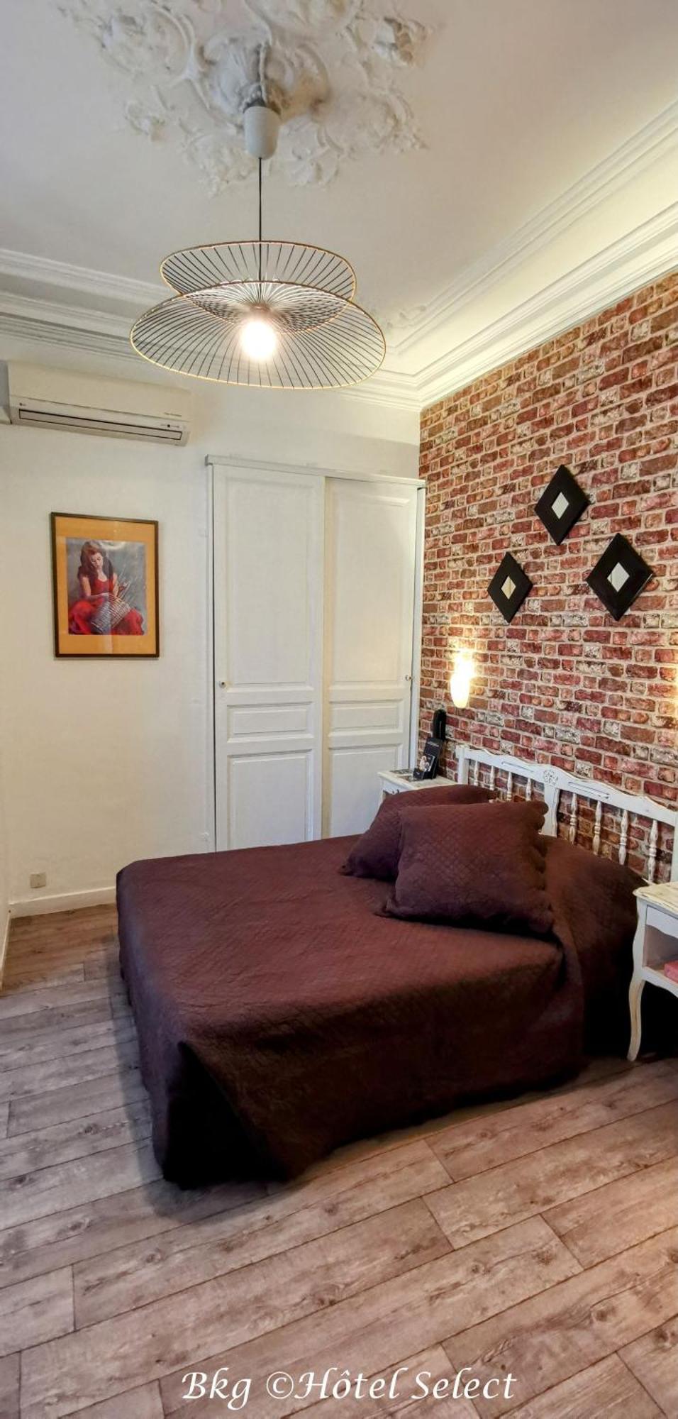 Hôtel Select Salon-de-Provence Exterior foto